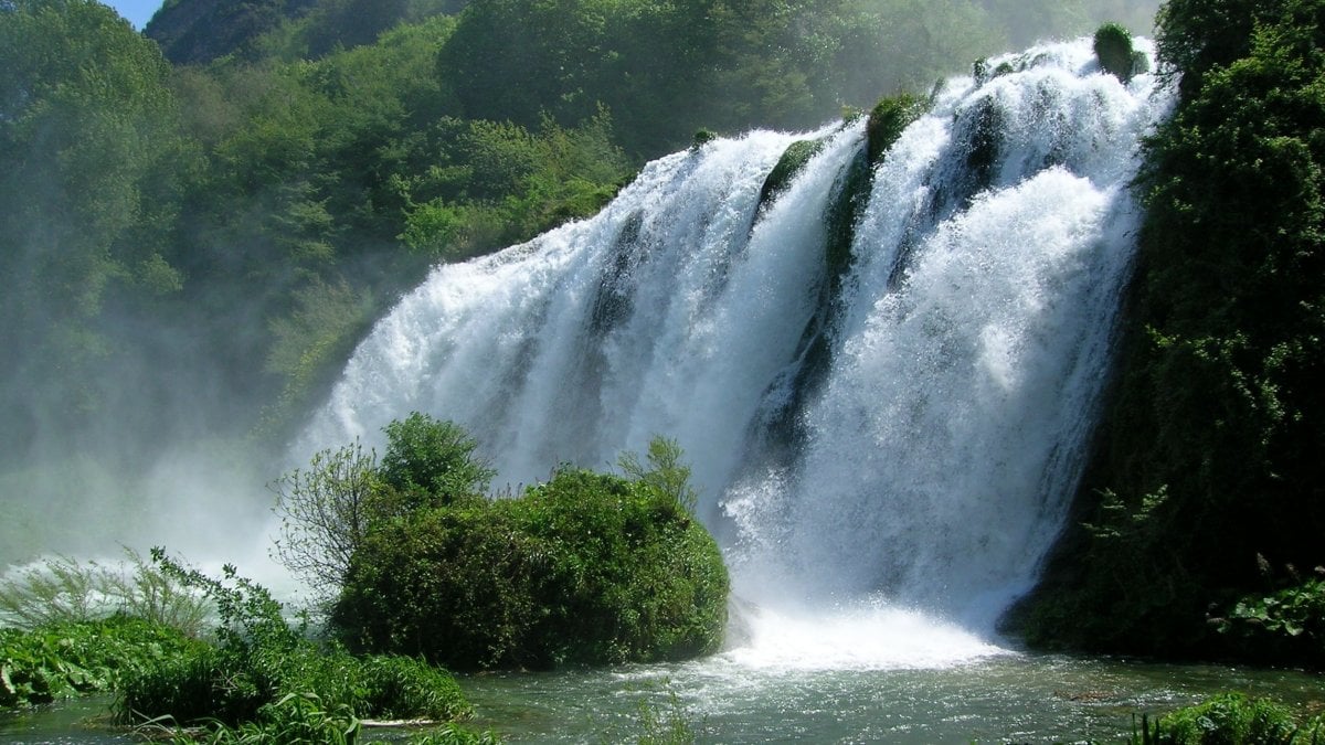ekskurzia-umbria-italia-pochivka-vodopadi-marmore-екскурзия-почивка-италия-умбрия ekskurzia-umbria-italia-pochivka-vodopadi-marmore-екскурзия-почивка-италия-умбрия