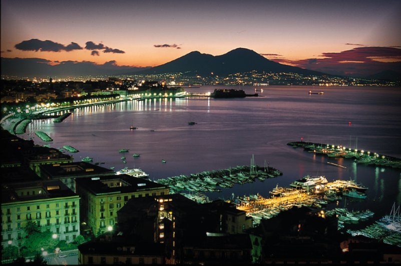 ekskurzia-salerno-positano-amalfi-sorento-capri-neapol-italia-екскурзия-амалфи-италия-позитано-капри-салерно-соренто