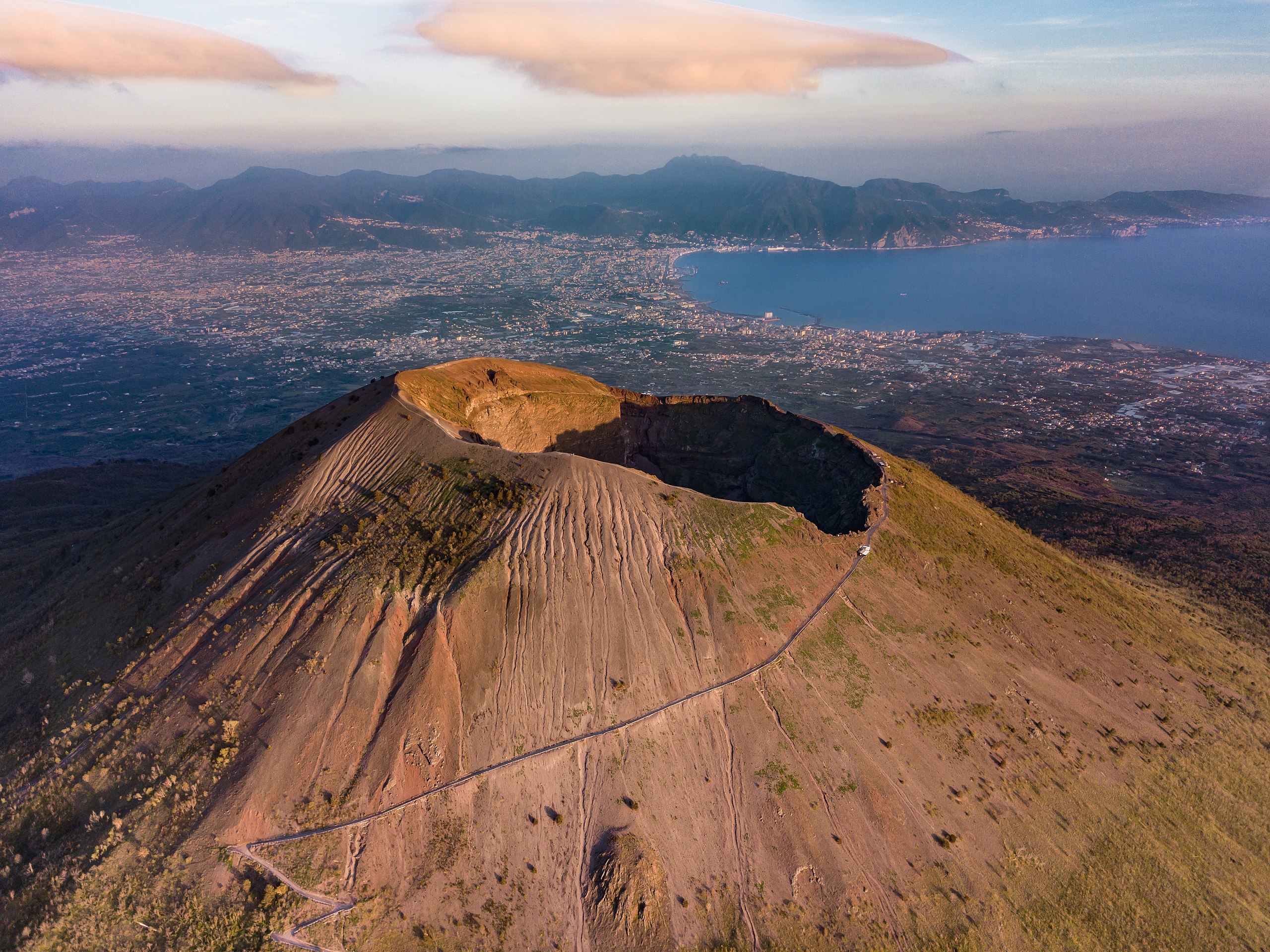 ekskurzia-pompei-vesuvii-екскурзия-помпей-везувий